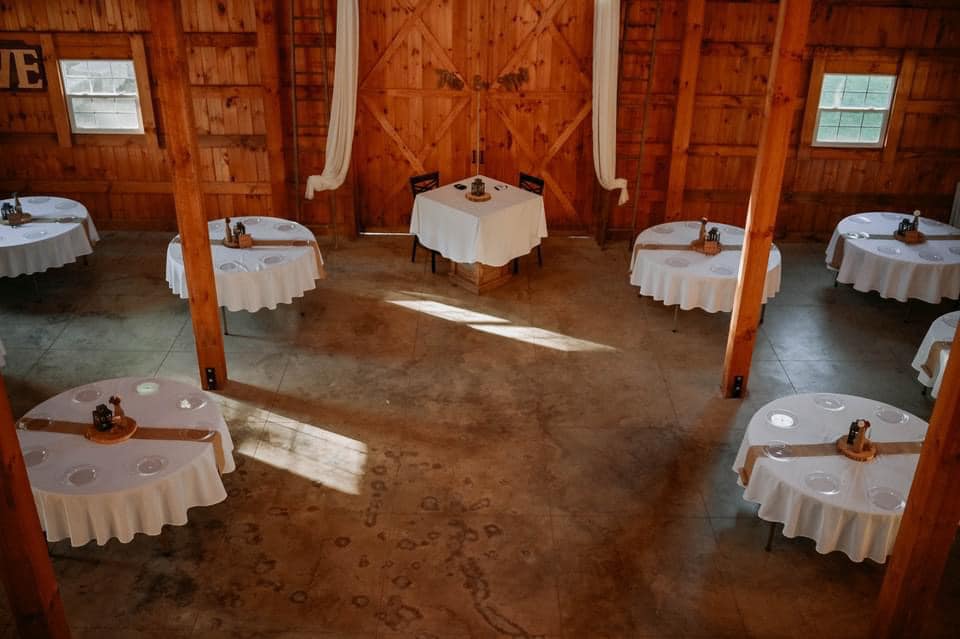 Emma Creek Barn Kansas Wedding Venue