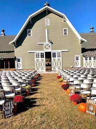 JM Collington Barn Kansas Wedding Venue