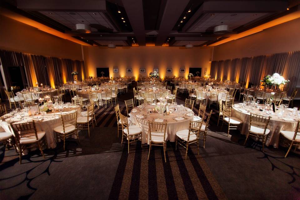 Drury Plaza Hotel Broadview Wichita Wedding Venue