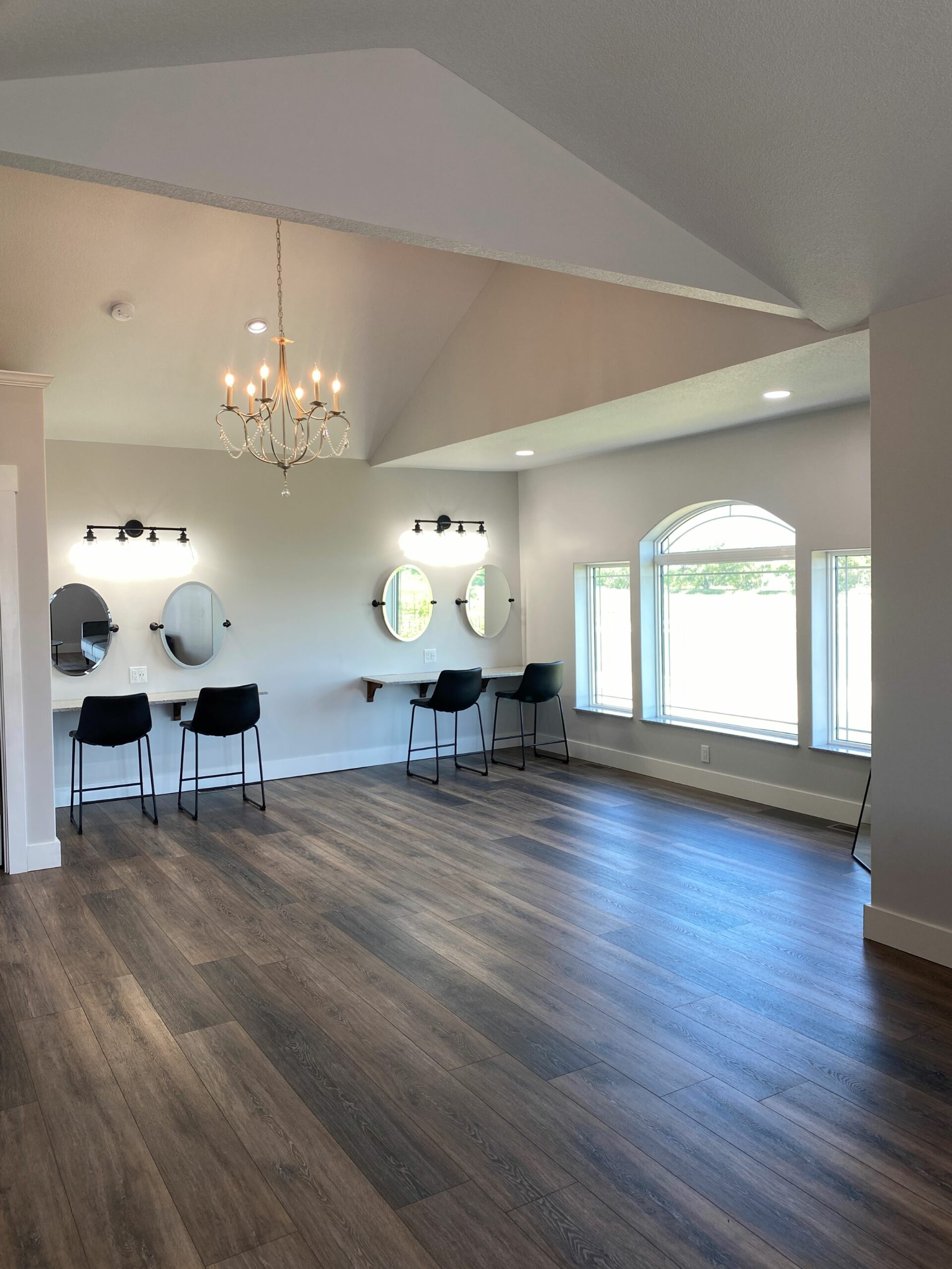 divine venue kansas weddings