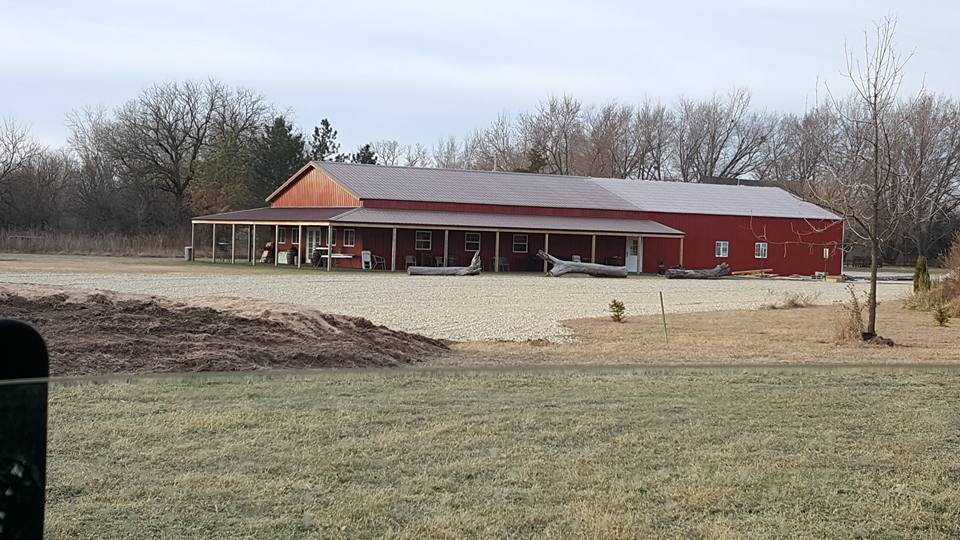 Rustic Timbers Kansas Wedding Venues