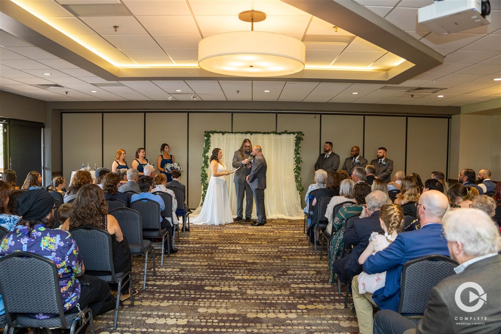 Rolling Hills Country Club