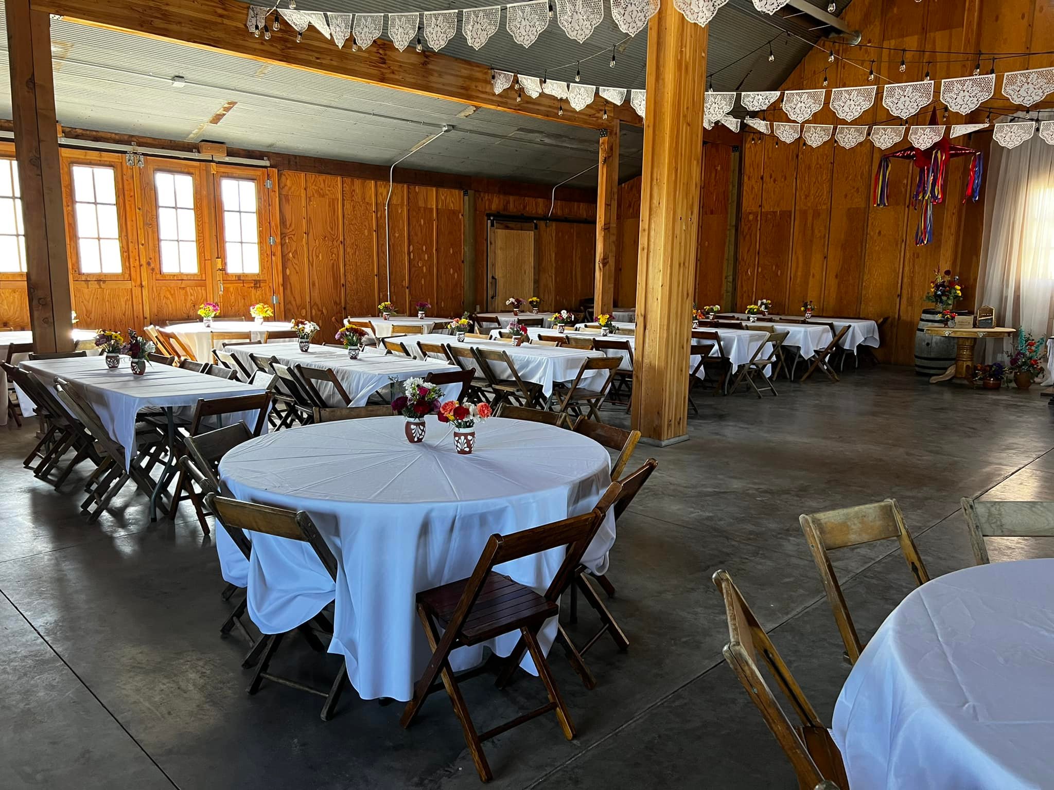 Bellwether Barn Kansas Wedding Venue